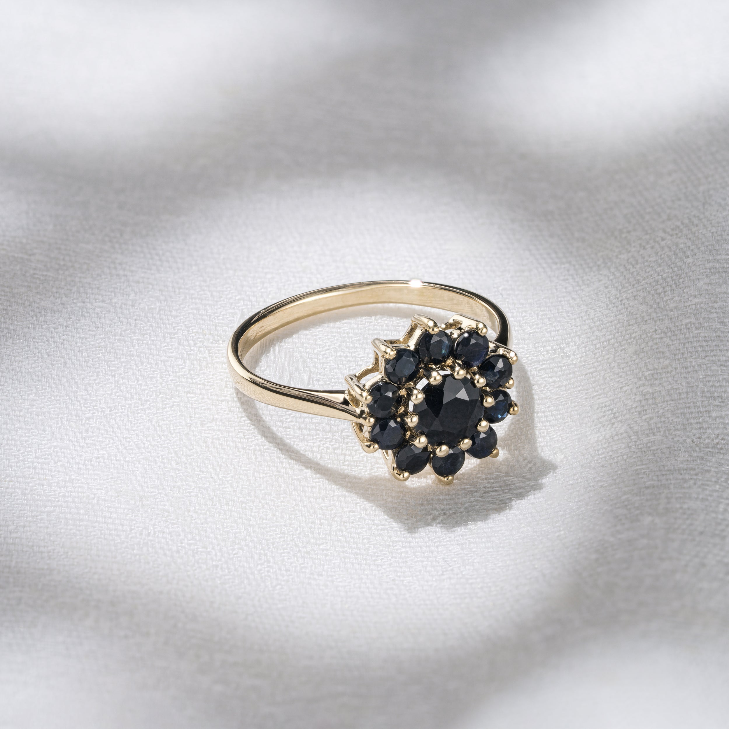 1.33ct Sapphire Cluster Ring in 9K Yellow Gold